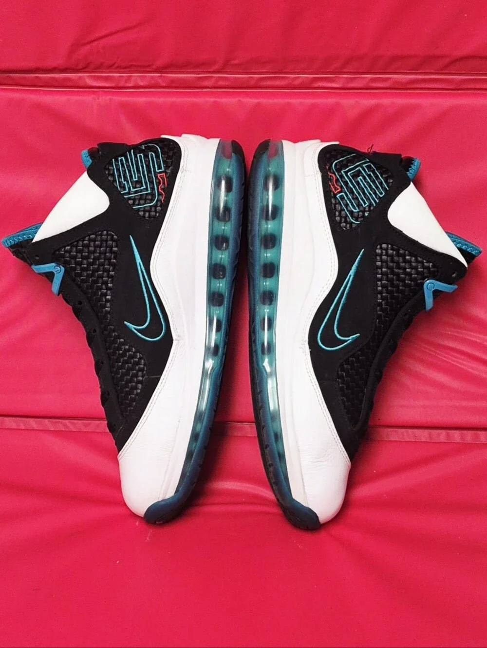 Nike Air Max Lebron 7 NFW Red Carpet Shoes #CU5133-100 size 8.5
